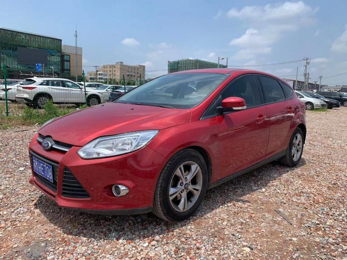 福特 福克斯  2012款 两厢 1.6l 自动风尚型图片