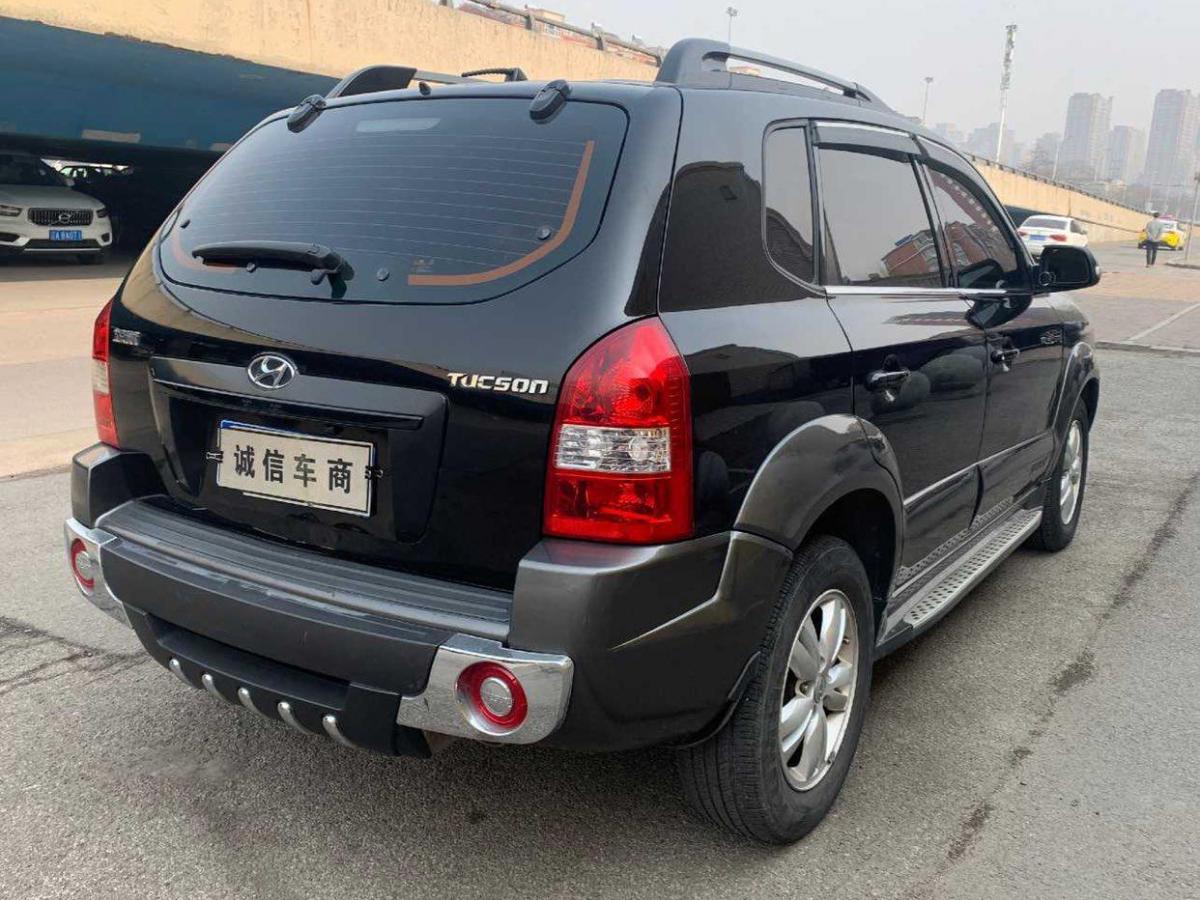 【沈阳】2010年04月 现代 途胜 2009款 2.0l 自动两驱天窗型 手自一体