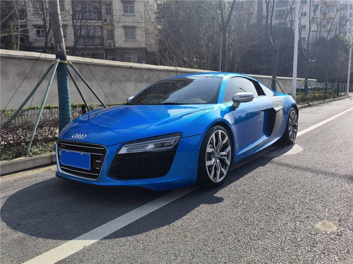 上海2014年6月奥迪奥迪r82014款spyder52fsiquattro蓝色自动档