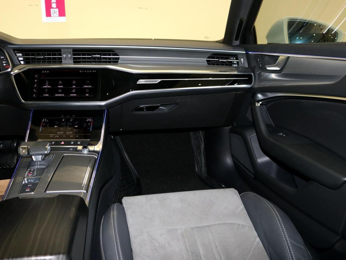 奥迪 奥迪a6l  2021款 45 tfsi 臻选动感型图片