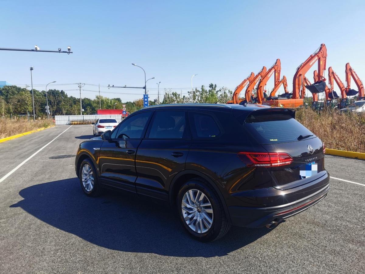 大众 途锐 2021款 2.0tsi 领航特别版图片