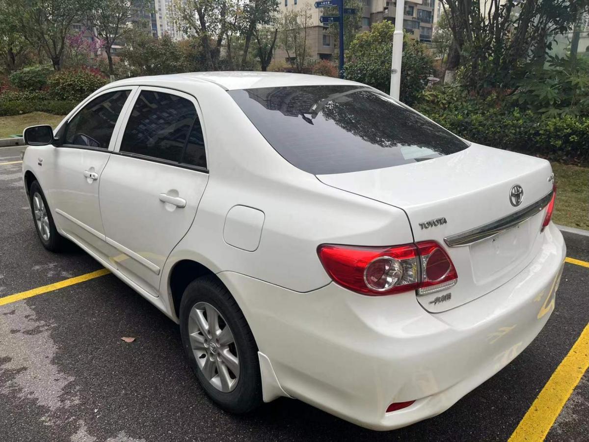 丰田 卡罗拉  2012款 炫装版 1.6l 自动gl图片