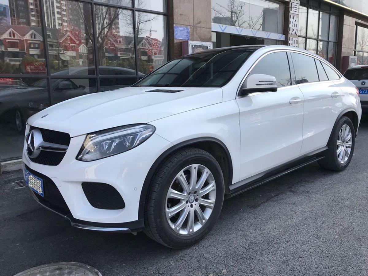 淮安2017年6月奔驰奔驰gle2017款gle32030t4matic动感型白色手自一体