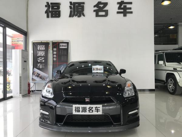 日产 GT-R  2015款 3.8T 豪华棕红内饰版