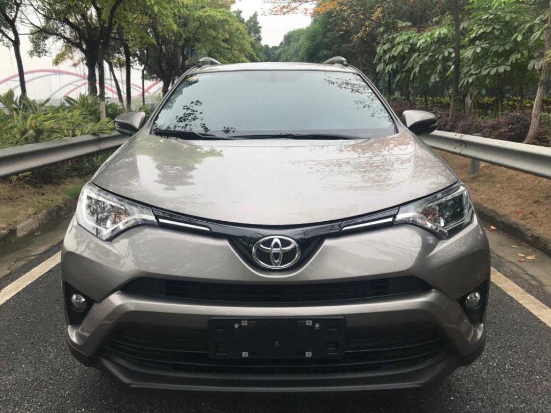 佛山2018年5月丰田rav420lcvt两驱都市版香槟色自动档