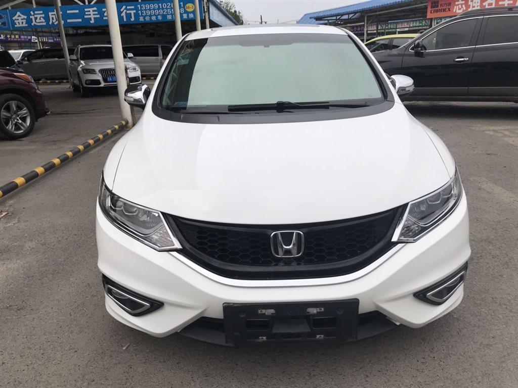 乌鲁木齐2014年7月本田杰德2014款18lcvt豪华尊享版5座白色自动档