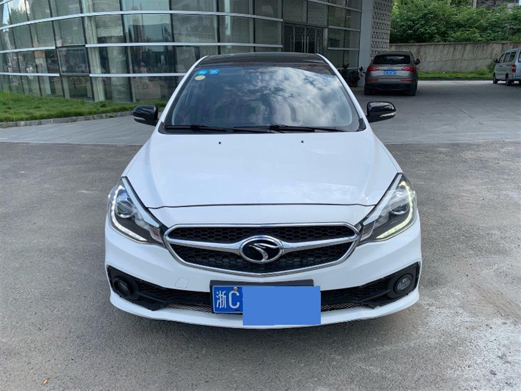 温州2017年11月东南v5菱致2017款15l手动新贵型白色手动挡