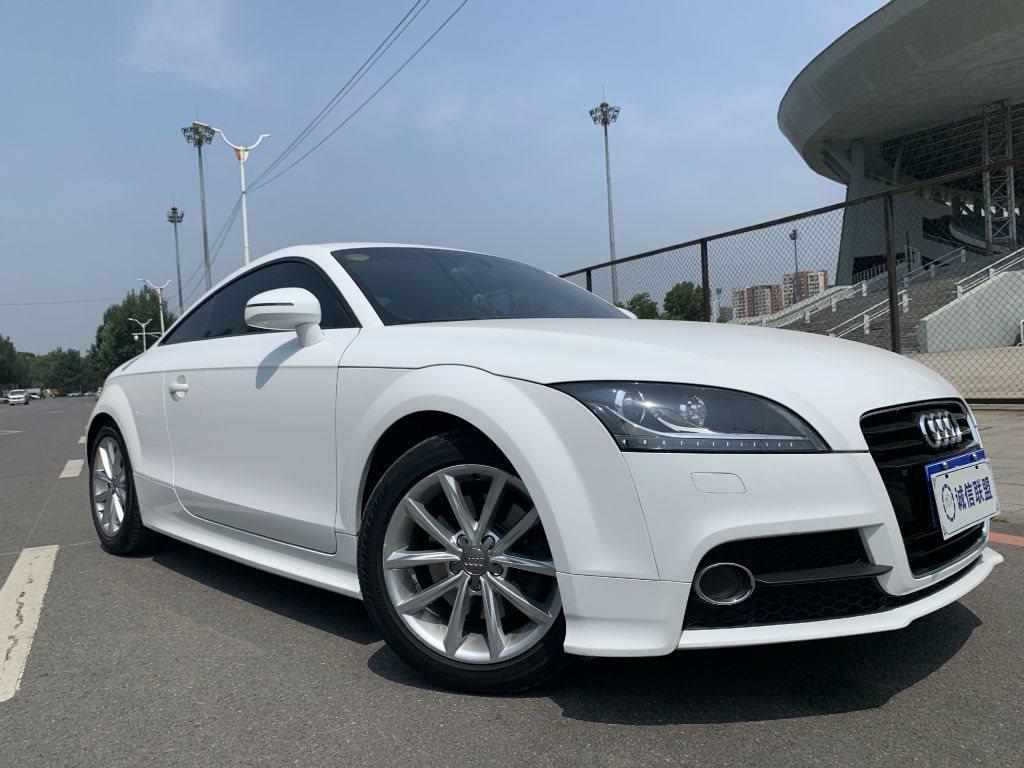 沈阳未上牌奥迪奥迪tt2013款ttcoupe45tfsi白色经典版白色手动挡