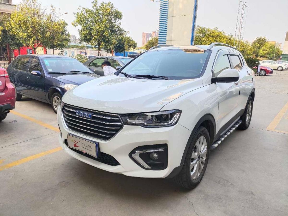 南昌2018年9月哈弗h2s2018款蓝标15t双离合精英型白色自动档