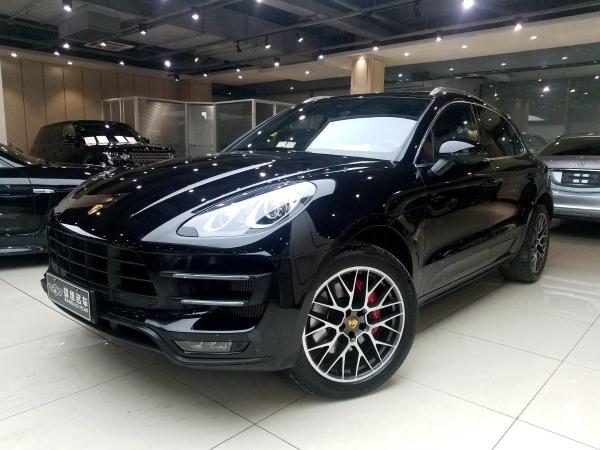 保时捷 Macan  2017款 Turbo 3.6T