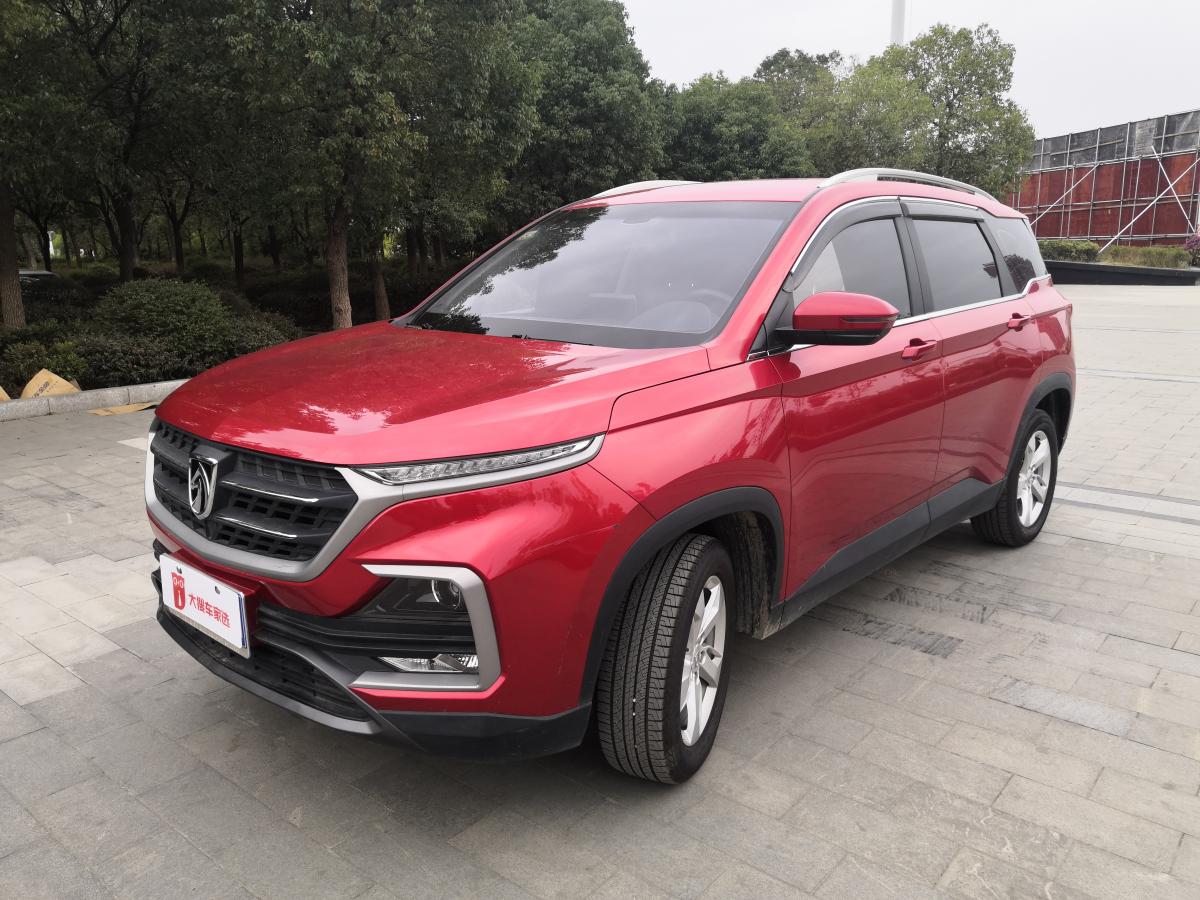 【南昌】2018年5月 宝骏 530 2018款 1.5t 手动舒适型 红色 手动挡