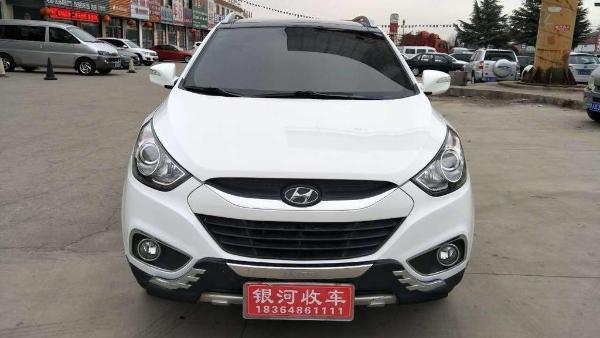 现代 ix35  2012款 2.4 GLS 两驱尊贵导航版