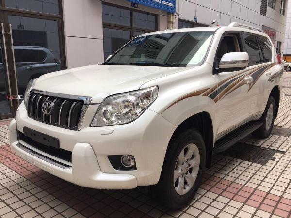湖州2013年12月丰田普拉多2013款27中东版白色手自一体