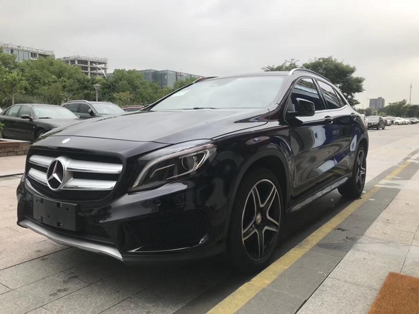 【上海】2016年6月 奔驰 奔驰gla 2016款 gla 200 时尚型 黑色 自动档