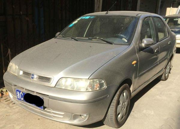 【温州】2003年10月 菲亚特 西耶那 1.5 el 银灰 自动档