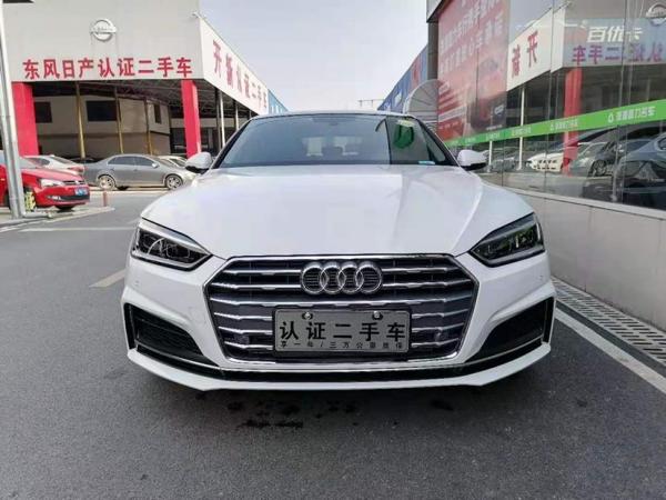 奥迪 奥迪A5  2019款 Sportback 40 TFSI 时尚型