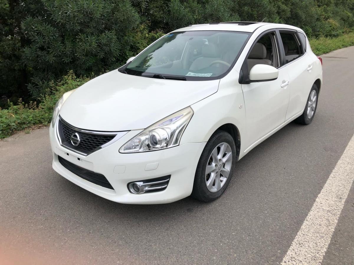 台州2011年11月尼桑骐达白色自动档