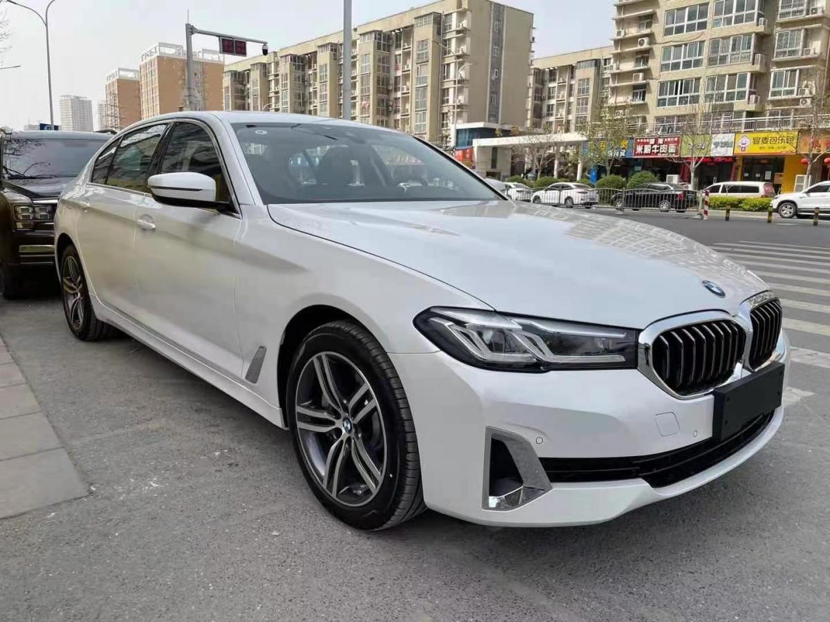 济宁未上牌宝马宝马5系2021款530lixdrive豪华套装白色手自一体