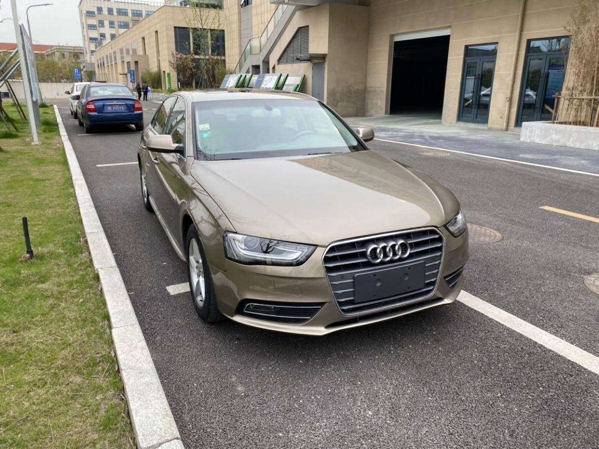 湖州2013年7月奥迪奥迪a4l2013款35tfsi自动标准型香槟色自动档