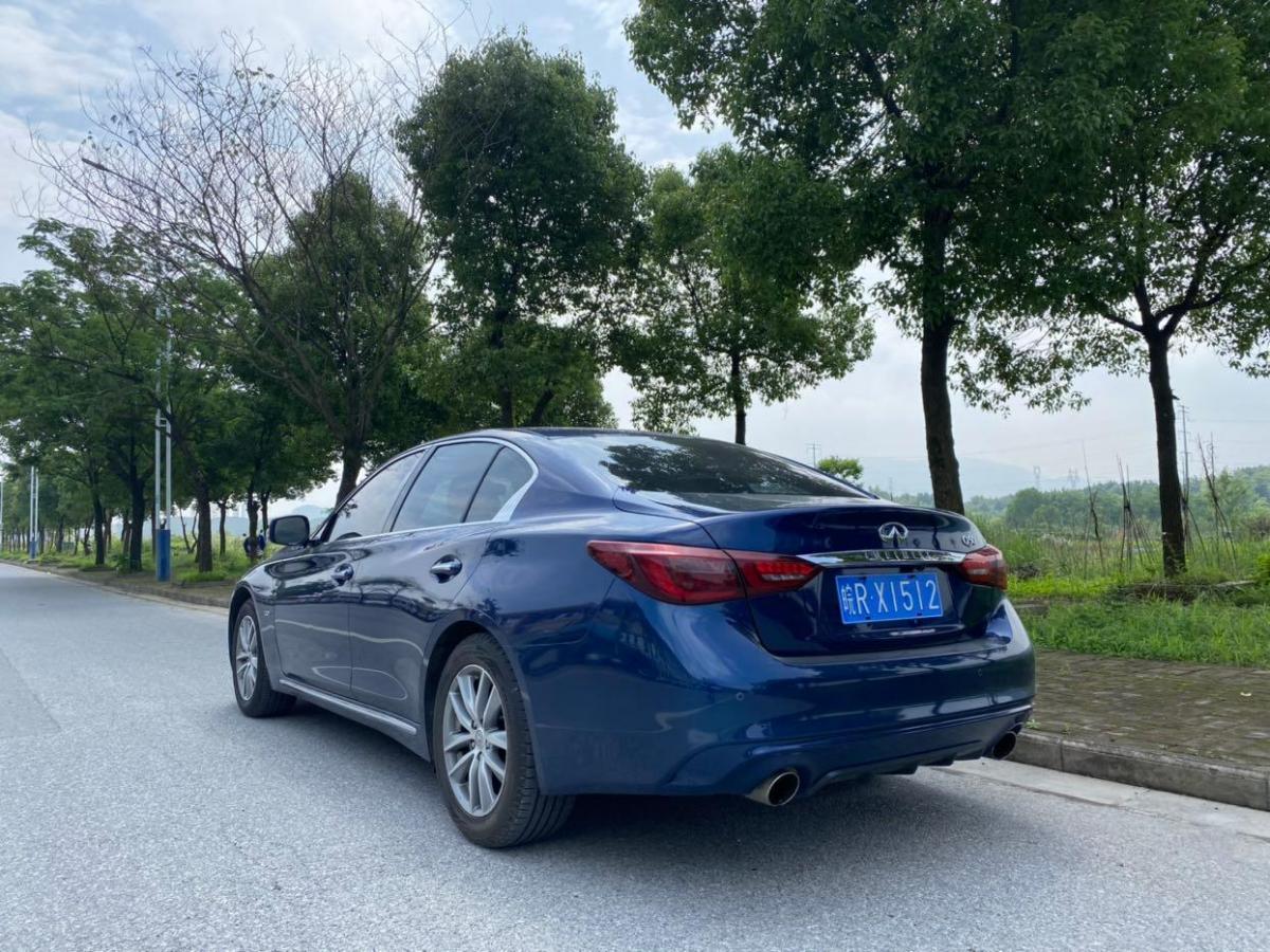 英菲尼迪 q50l  2018款 2.0t 舒适版图片