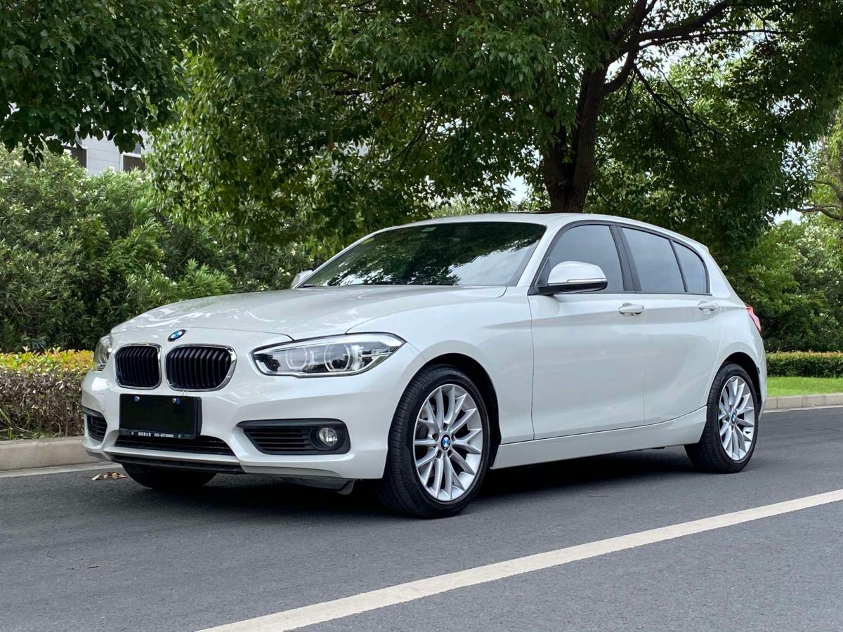 南京2015年6月宝马宝马1系2015款120i领先型白色手自一体