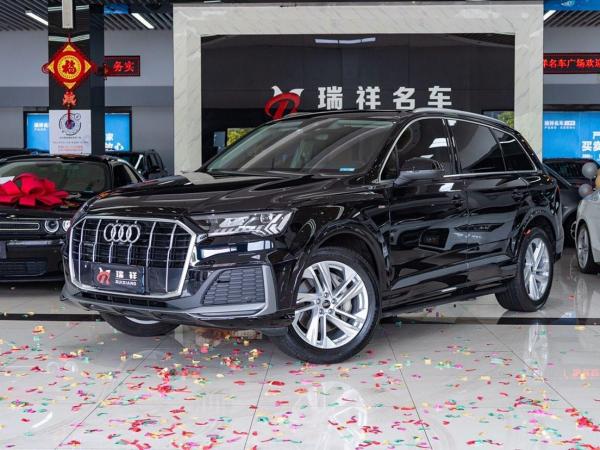 奥迪 奥迪Q7  2021款 45 TFSI quattro S line运动型