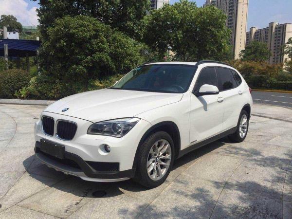 宝马 宝马X1  2015款 xDrive20i 2.0T 时尚型