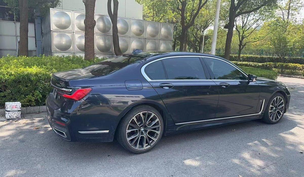 宝马 宝马7系  2019款 改款 740Li xDrive 行政型 M运动套装图片