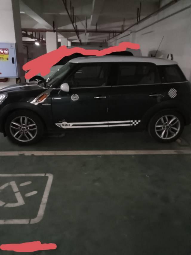 2014年05月MINI COUNTRYMAN  2013款 1.6T COOPER ALL4 Fun