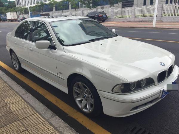 【厦门】2003年9月 宝马 宝马5系 530i 3.0 豪华型 白色 手自一体
