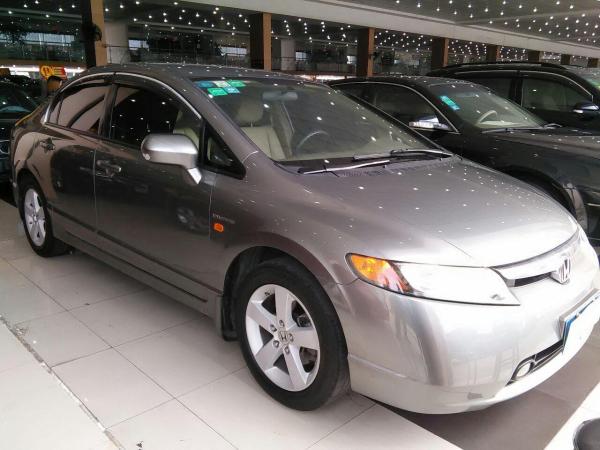 【东莞】2005年12月 本田 思域 1.8 exi 经典版 自动档