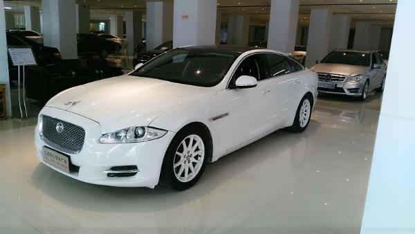 【南昌】2013年3月 捷豹 xj l 2.0t 两驱典雅商务版 白色 自动档