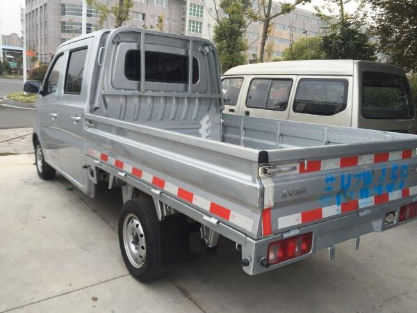 【淮安】2014年11月 长安商用 长安星卡 1.2 基本型d201 银灰 手动挡