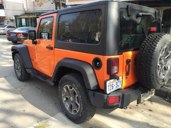 【蚌埠】2014年3月 jeep 牧马人 橙色 手自一体