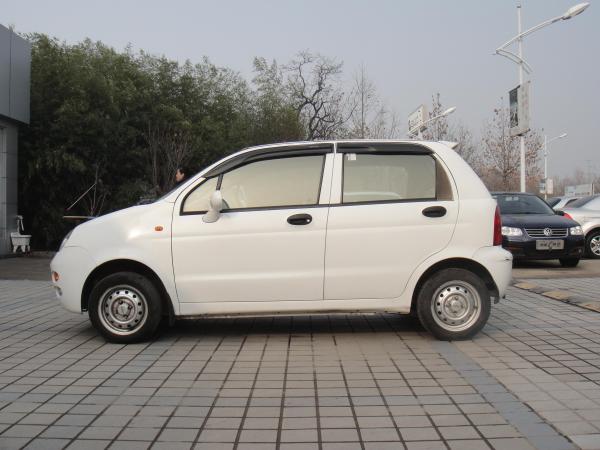 【潍坊】2011年12月 奇瑞 qq 3 0.8 启航版 白色 手动挡