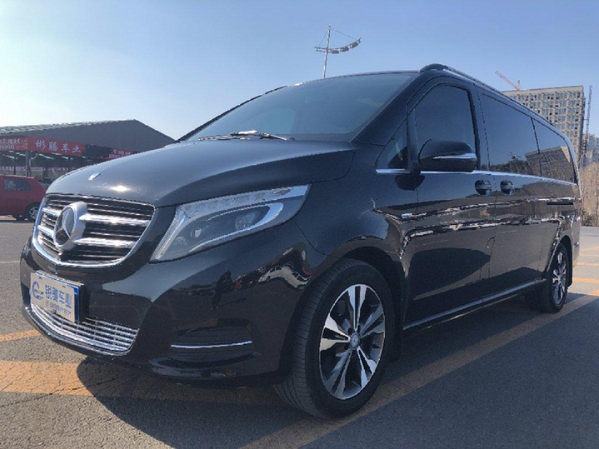 哈尔滨2016年11月奔驰v级2016款20t尊贵加长版黑色手自一体