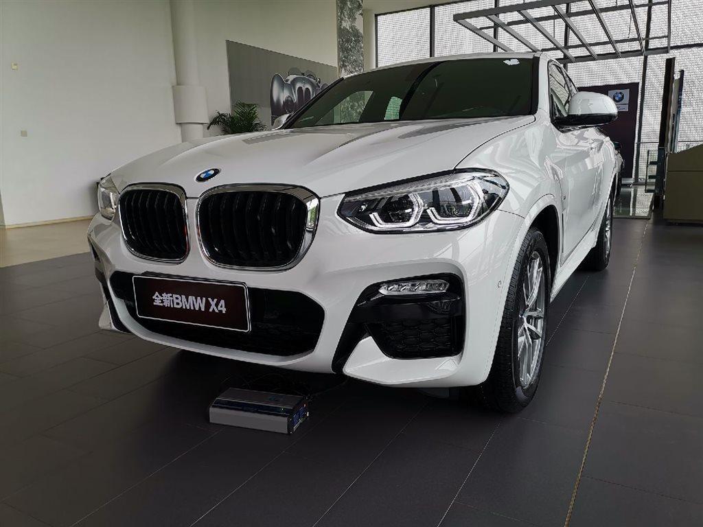 武汉2019年4月宝马宝马x42016款xdrive20im运动型白色自动档