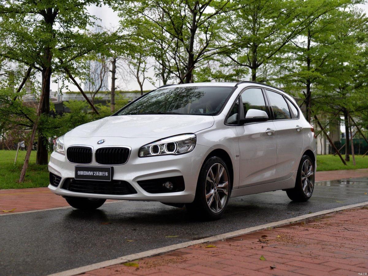 长治2016年9月宝马宝马2系218i运动设计套装白色自动档