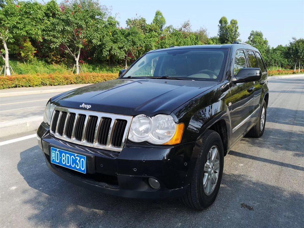 【厦门】2010年1月 jeep 大切诺基 2010款 5.7l 黑色 自动档