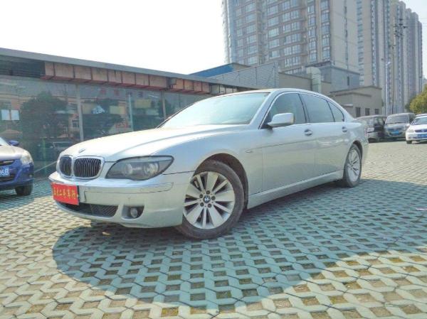 宝马 宝马7系  2005款 740Li 4.0L