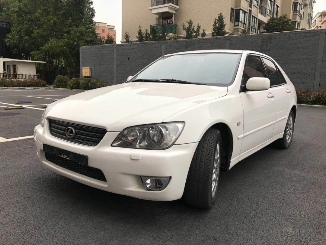 雷克萨斯 is 200