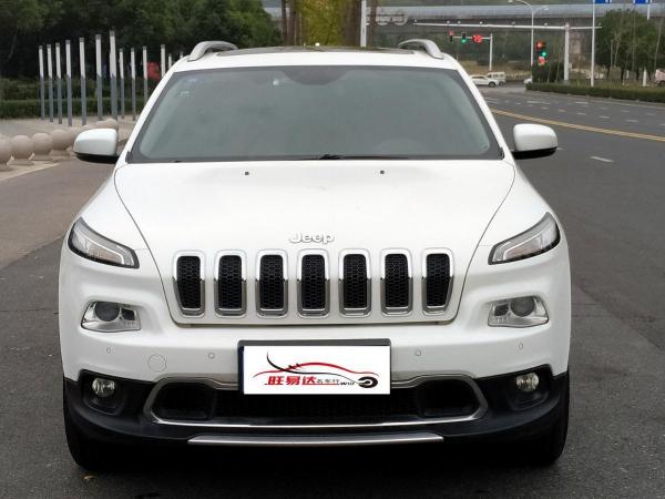 Jeep 自由光  2017款 2.4L 专业智能版