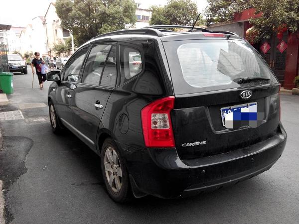 【金华】2008年8月 起亚 佳乐 新 2.0 7座舒适版 黑色 自动档