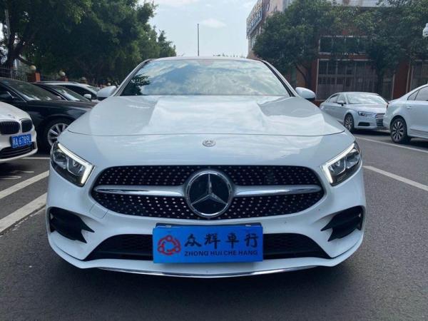 奔驰 奔驰A级  2020款 A 200 L 运动轿车