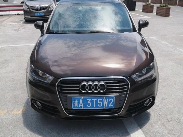 奥迪 奥迪A1  2011款 A1 Sportback 1.4T FSI