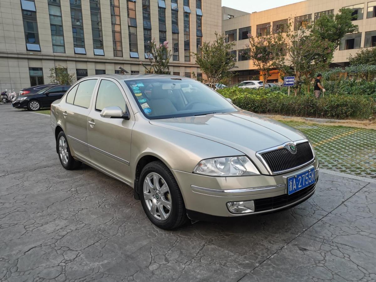 杭州2009年10月斯柯达明锐2009款18tsi自动逸仕版黄色自动档