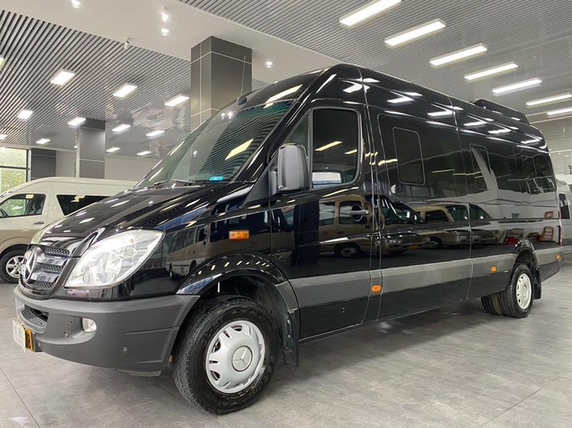 长沙2014年3月奔驰凌特17座豪华商务客车中巴大巴黑色手动挡