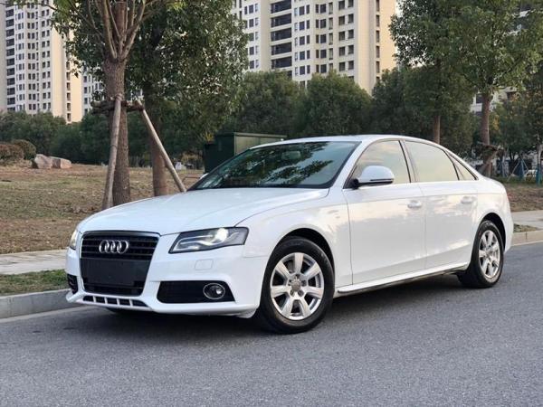 奥迪 奥迪A4L  2011款 2.0 TFSI 标准型