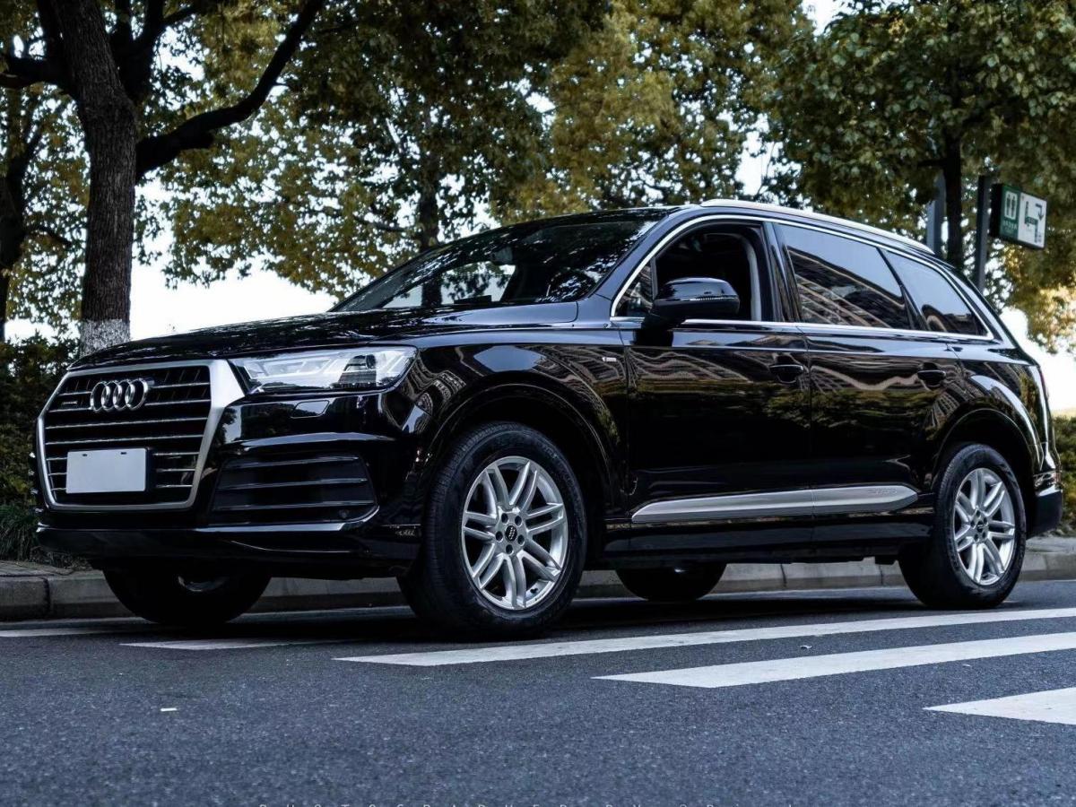 苏州2019年2月奥迪q72019款45tfsi舒适型黑色自动档