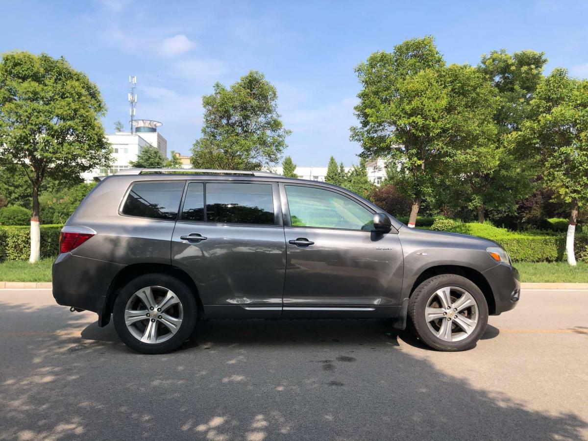 【济宁】2009年6月 丰田 汉兰达 2009款 2.7l 两驱7座至尊版 手自一体